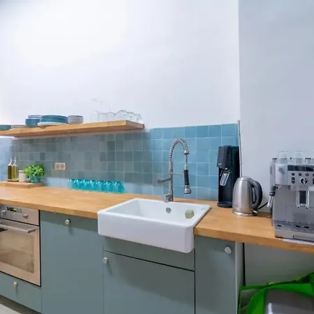 Cosy Bright And Charming Appartamento